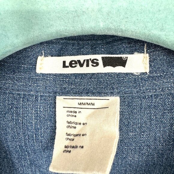 LEVI'S WOMEN'S PRINTED DENIM COLOR BLOCKED ANNIE SHIRT, BLUE BIRD, MEDIUM - Picture 2 of 11